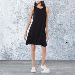 Old Navy sleeveless shift tank dress